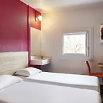 Hotel Hotelf1 Laval