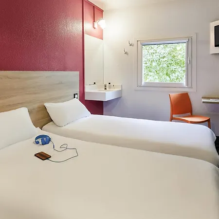 호텔 Hotelf1 Laval Changé