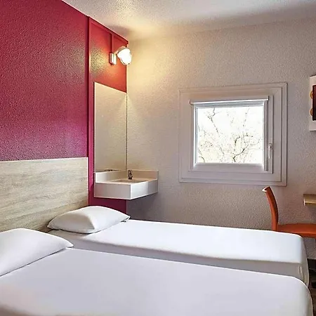 Hotelf1 Laval Hotel *