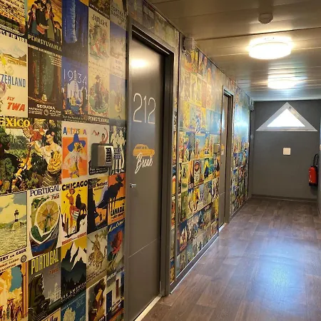 Hotelf1 Laval 호텔