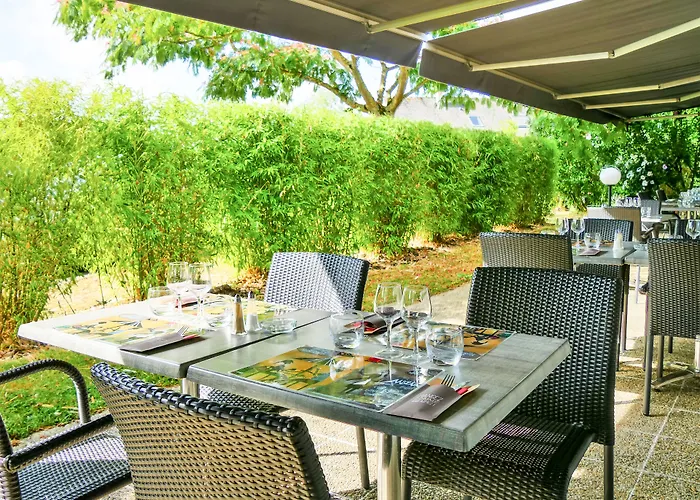 Hotelf1 Laval Changé