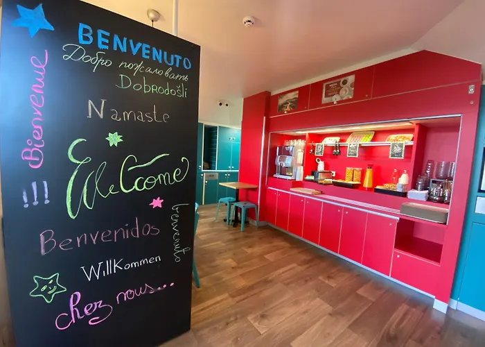 Hotelf1 Laval 酒店